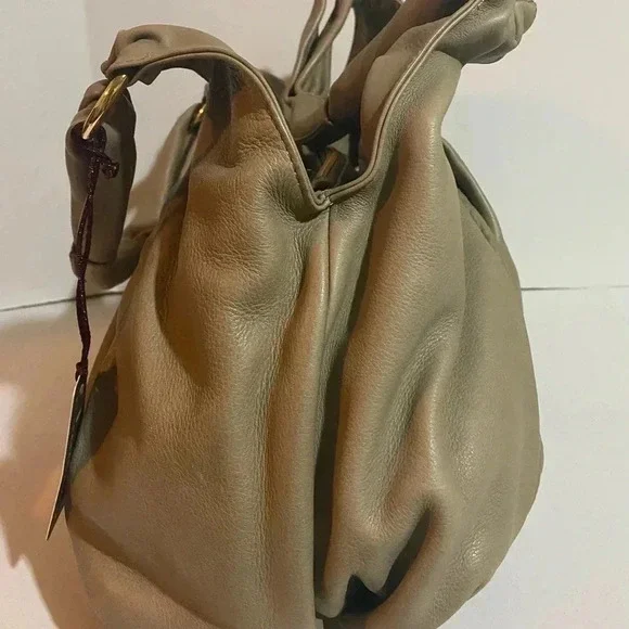 Isabella Fiore beige leather satchel handbag